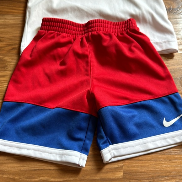 Nike boys toddler shorts and shirt set red white blue - Picture 2 of 6